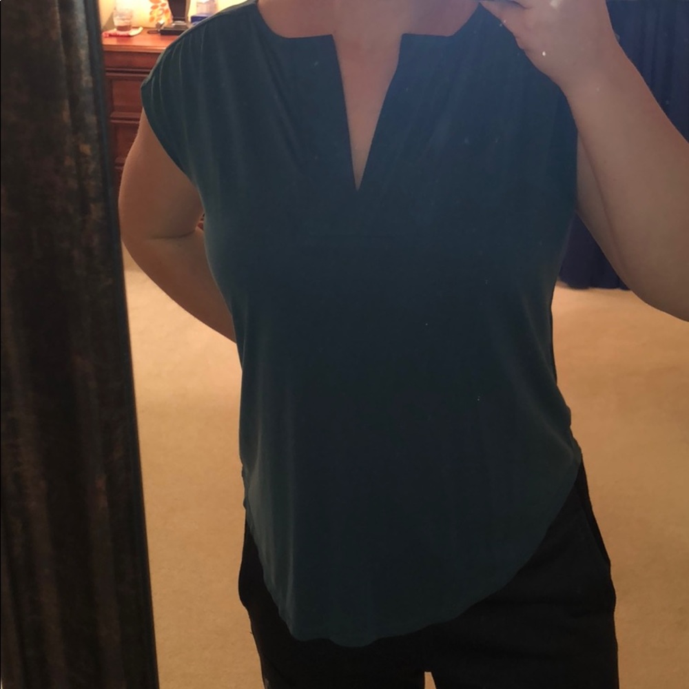V neck tank